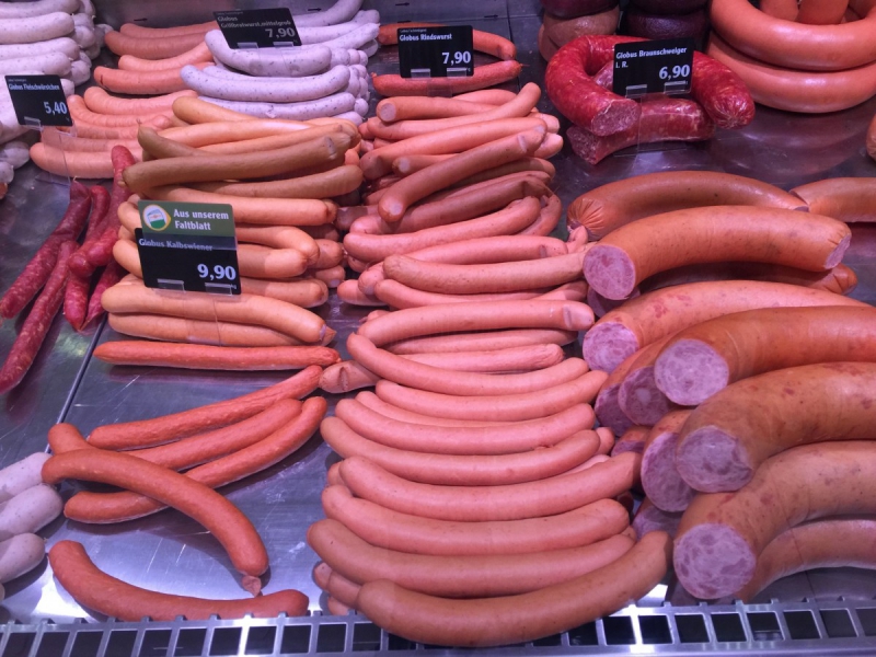 vente-ST PAUL EN FORET-min_sausages_meat_butchery-1069321