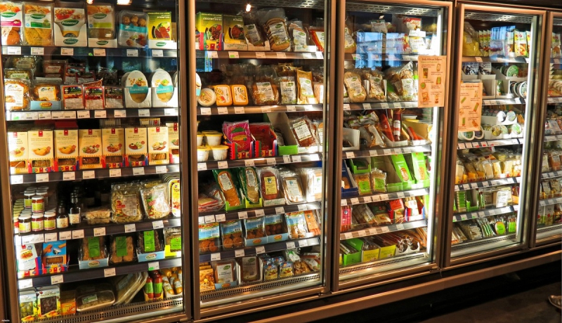 vente-ST PAUL EN FORET-min_supermarket_fridge_produce_food_market_retail_shop_store-858798